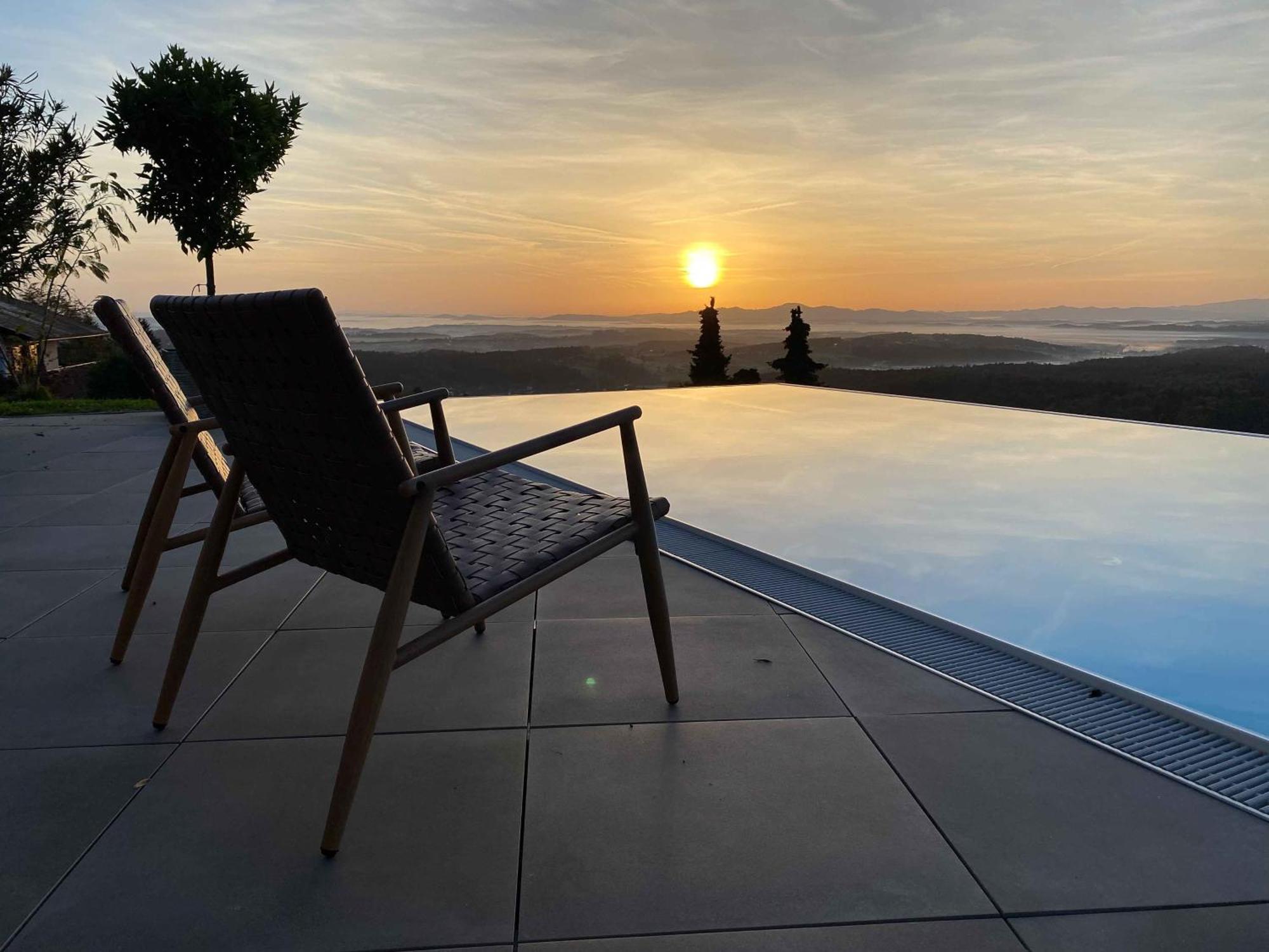 Greim15 --- Ganzes Ferienhaus Mit Fernsicht, Pool, Wellness Дойчландсберг Екстериор снимка