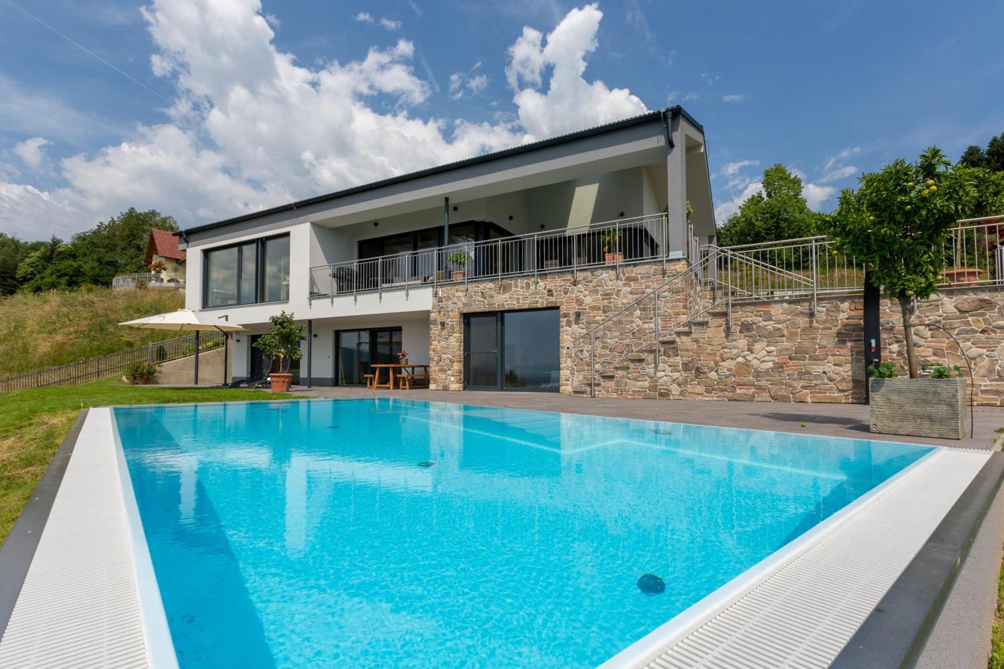 Greim15 --- Ganzes Ferienhaus Mit Fernsicht, Pool, Wellness Дойчландсберг Екстериор снимка